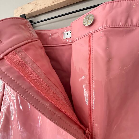 Trina Turk NWT Andre Pink Faux Patent Leather Skirt Mean Girls Clueless Sz 8 - Picture 12 of 14